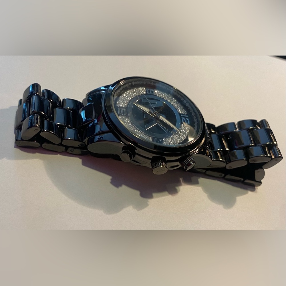 Michael Kors Watch - Picture 3 of 10